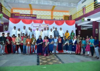 दख्खणी मराठा मंडळ,तेल्हारा तर्फे गुणवंत विद्यार्थ्यांचा सत्कार