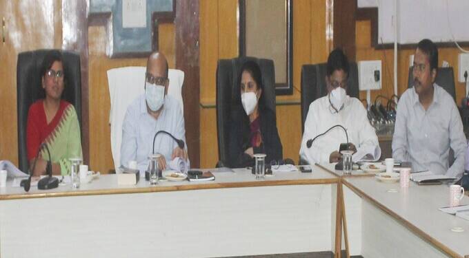 वारंवार पूरबाधित गावांमध्ये पुरनियंत्रणाच्या कायमस्वरुपी उपाययोजनांचा आराखडा तयार करा- पालकसचिव सौरभ विजय यांचे जिल्हा यंत्रणेस निर्देश
