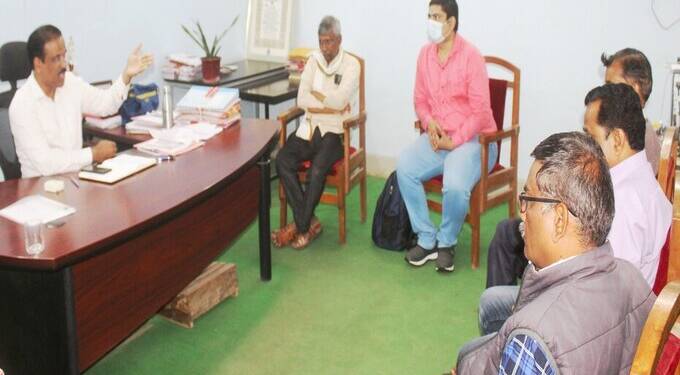 पत्रकार; माध्यमकर्मींसाठी कोविड लसीकरणाचे शनिवारी (दि.23) जिल्हाधिकारी कार्यालयात विशेष सत्र; लाभ घेण्याचे आवाहन