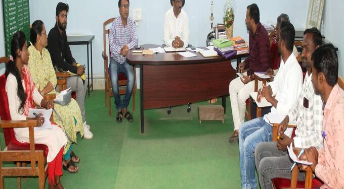 प्रधानमंत्री किसान सन्मान निधी योजना : शेतकऱ्यांनी ई-केवायसी प्रक्रिया पूर्ण करावी-निवासी उपजिल्हाधिकारी संजय खडसे