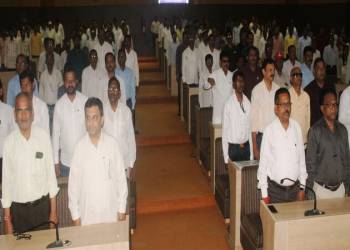 स्वातंत्र्याचा अमृत महोत्सव; जिल्हाधिकारी कार्यालयात ‘समुह राष्ट्रगीत गायन’ उत्साहात