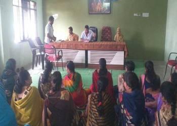 वाडेगाव महिला ग्रामसभेच्या अध्यक्षस्थानी खैरूनीसा शेख चांद