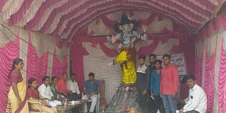 वाडेगांव येथे भव्य कोरोना प्रतिबंध लसीकरण शिबीर संपन्न