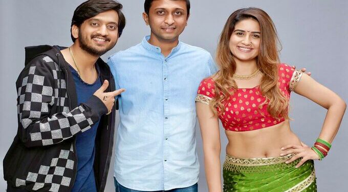 अकोटचा अनुप जग्गु आणि ज्युलिएट