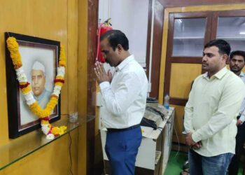 जयंतीनिमित्त अभिवादन