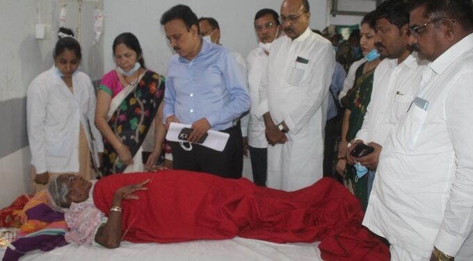 शासकीय वैद्यकीय महाविद्यालयात पा