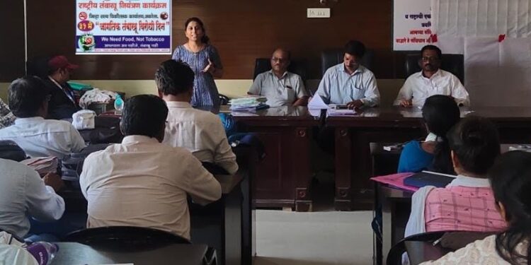 अकोला पंचायत समितीत आरोग्य तपासणी शिबीर