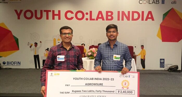अकोल्याच्या दोघा तरुणांच्या ‘स्टार्टअप’ ला पुरस्कार