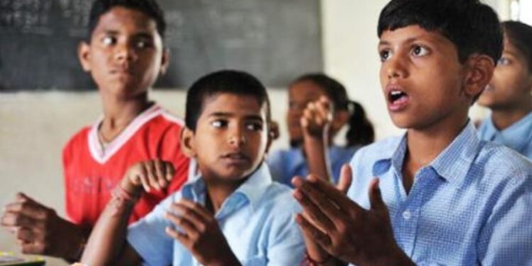 मुकबधिर मुलांना विनामुल्य प्रवेश सुरु