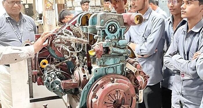 आयटीपेक्षा आयटीआयचे विद्यार्थी भारी ! विद्यार्थ्यांना 29 लाखांचे पॅकेज