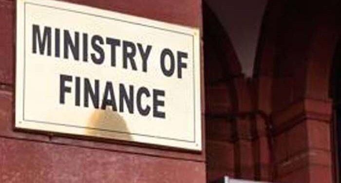 घटलेला मान्सून आणि कच्च्या तेलाच्या दरवाढीमुळे अर्थव्यवस्थेपुढे चिंता