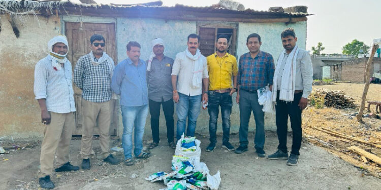 भरारी पथकांच्या कार्यवाहीला गती अकोट तालुक्यात 75 हजार रू. चे बोगस बियाणे जप्त