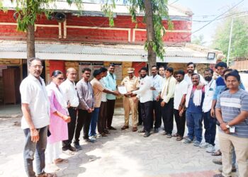 अकोला येथील पत्रकार विठ्ठल महल्ले यांच्यावर भ्याड हल्ला, पातुरमध्ये निषेध.