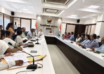 बालविवाह प्रतिबंधासाठी स्वातंत्र्यदिनी ग्रामसभेत ठराव घ्यावा – जिल्हाधिकारी अजित कुंभार