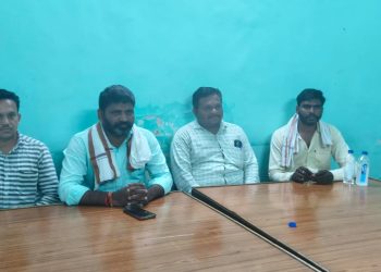 २९ सप्टेंबर रोजी शेतकरी शेतमजूरांच्या विविध प्रश्नांवर व कर्ज वसुलीविरोधात ‘आसुड मोर्चा’